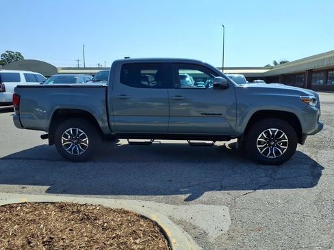 Used 2023 Toyota Tacoma TRD Sport AWD/4WD image 6