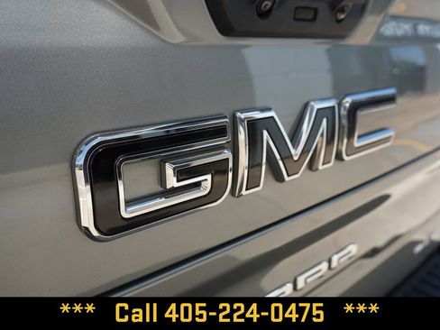 Used 2025 GMC Sierra 1500 SLT AWD/4WD image 5