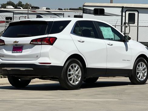 Used 2023 Chevrolet Equinox LT FWD image 4