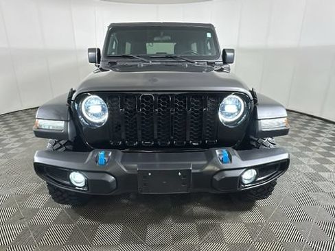 Used 2023 Jeep Wrangler Unlimited w/ Cold Weather Group AWD/4WD image 7