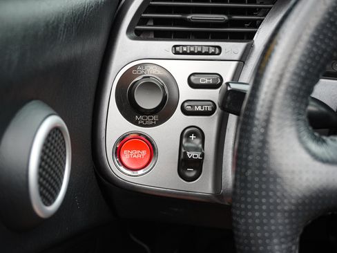 Used 2003 Honda S2000 image 19