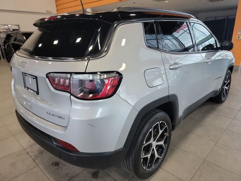 Used 2024 Jeep Compass Limited AWD/4WD image 5