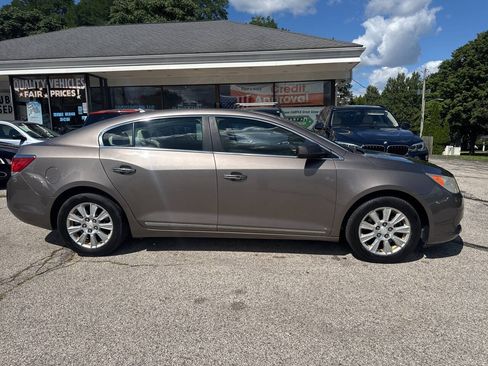 Used 2011 Buick LaCrosse CX FWD image 9