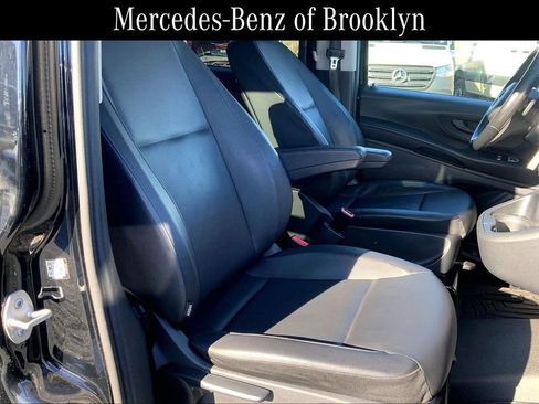 Used 2019 Mercedes-Benz Metris Passenger image 8