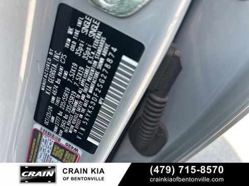 Certified 2025 Kia Sportage SX image 22