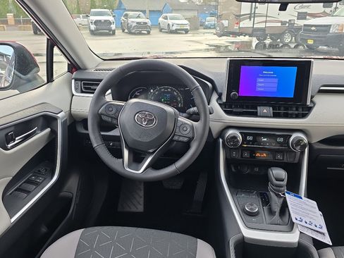 New 2025 Toyota RAV4 XLE image 22