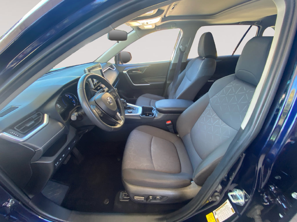 Used 2023 Toyota RAV4 XLE w/ Convenience Package AWD/4WD image 9
