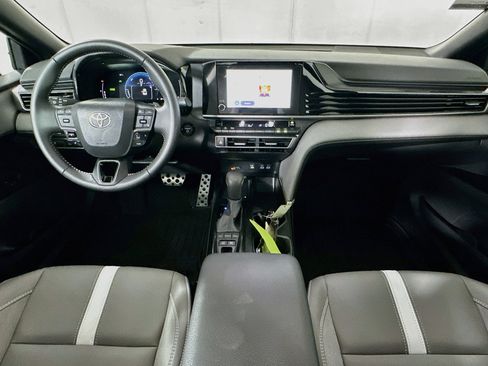 Certified 2026 Toyota Camry SE FWD image 27