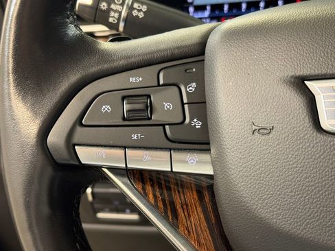 Used 2022 Cadillac Escalade Premium Luxury w/ Performance Package image 39