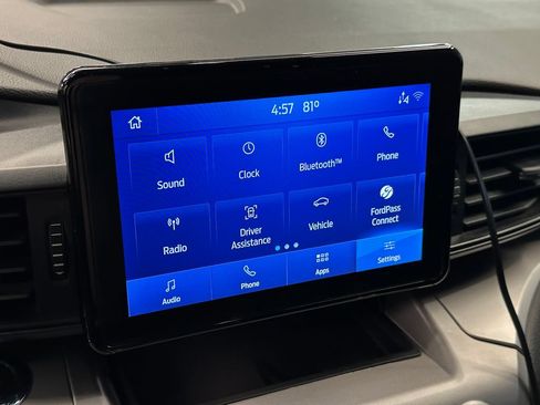Used 2021 Ford Explorer XLT AWD/4WD image 13