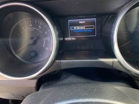 Used 2020 Ford Mustang Premium RWD image 8
