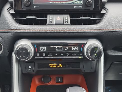 Used 2022 Toyota RAV4 Adventure image 25