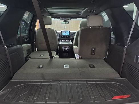 Used 2021 GMC Yukon SLT w/ SLT Premium Package RWD image 10