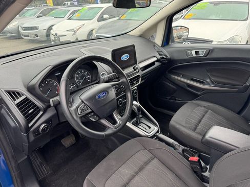 Used 2018 Ford EcoSport SE w/ SE Convenience Package image 12