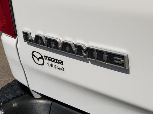 Used 2025 RAM 1500 Laramie AWD/4WD image 8