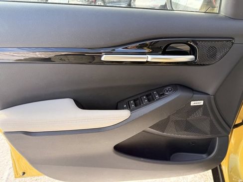 Used 2021 Kia Seltos SX w/ SX Sunroof Package image 12