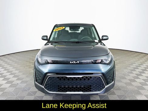 Used 2025 Kia Soul LX FWD image 4