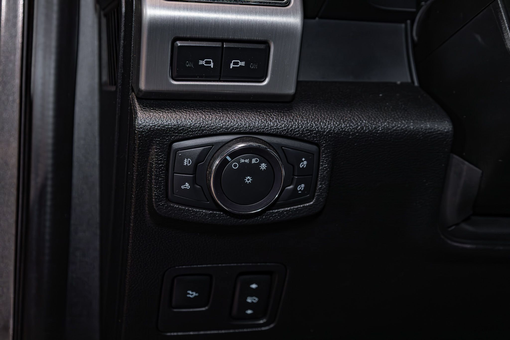 Used 2020 Ford F350 Platinum AWD/4WD image 17