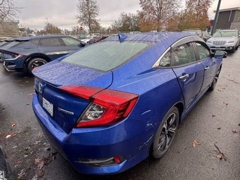 Used 2016 Honda Civic Touring image 5