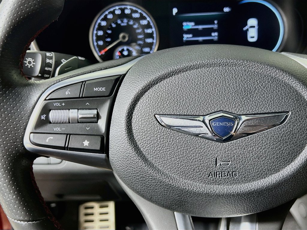 Used 2022 Genesis G70 3.3T RWD image 16