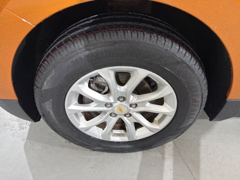 Used 2018 Chevrolet Equinox LT image 4