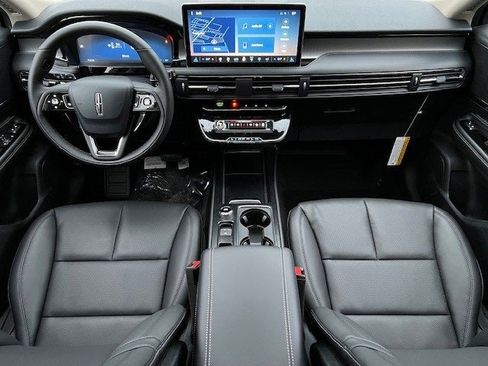 New 2026 Lincoln Corsair Premiere image 26