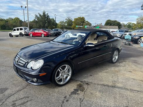 Used 2009 Mercedes-Benz CLK 550 Cabriolet w/ Premium I Pkg image 13