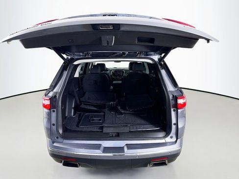 Used 2020 Chevrolet Traverse High Country image 27