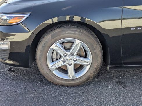 Used 2024 Chevrolet Malibu LT image 10