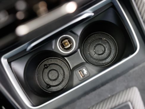 Used 2018 BMW M2 RWD image 46