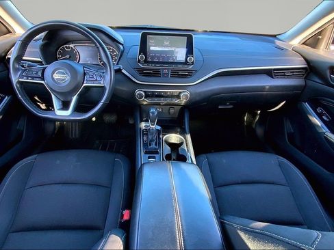 Used 2021 Nissan Altima 2.5 SV w/ SV Premium Package image 7