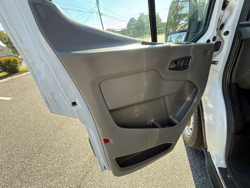 Used 2022 Ford Transit 150 Low Roof RWD image 36