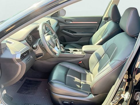 Certified 2024 Nissan Altima 2.5 SR AWD/4WD image 13