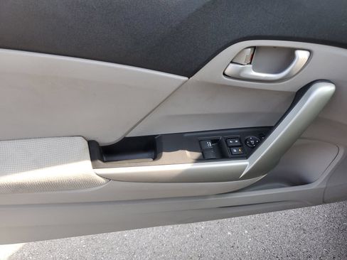 Used 2012 Honda Civic LX image 18