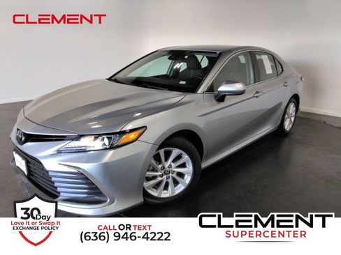 Used 2024 Toyota Camry LE image 1