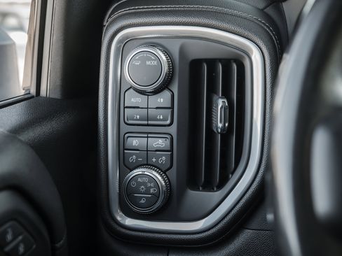 Used 2022 GMC Sierra 2500 Denali w/ Denali Ultimate Package image 35