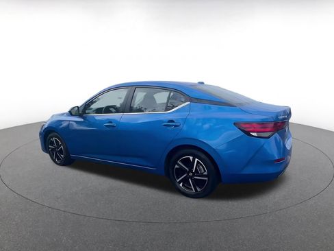 Used 2025 Nissan Sentra SV image 10