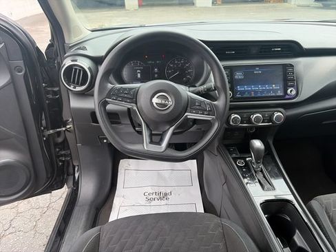 Used 2023 Nissan Kicks SV FWD image 13