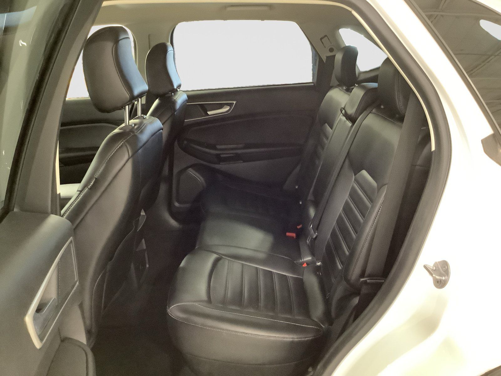 Used 2024 Ford Edge SEL AWD/4WD image 17