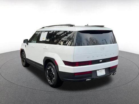Used 2025 Hyundai Santa Fe SEL image 4