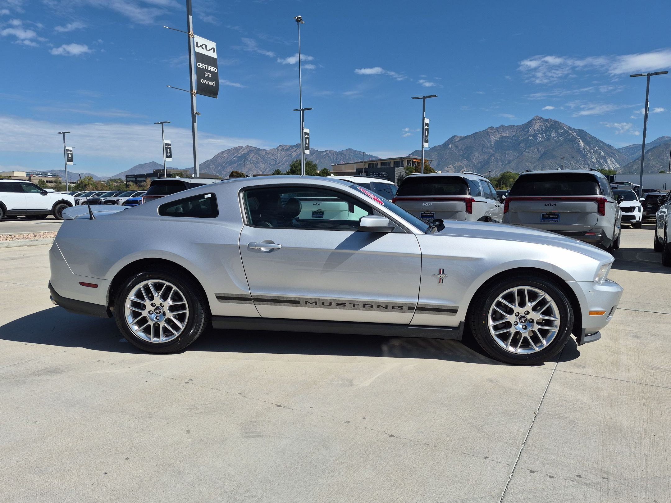 Used 2012 Ford Mustang Premium RWD image 6