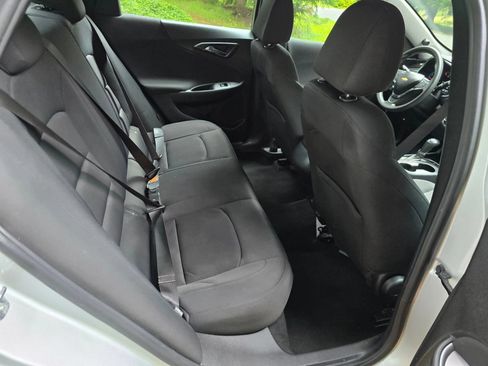 Used 2020 Chevrolet Malibu LS FWD image 14