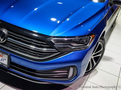 Used 2024 Volkswagen Jetta Sport image 8