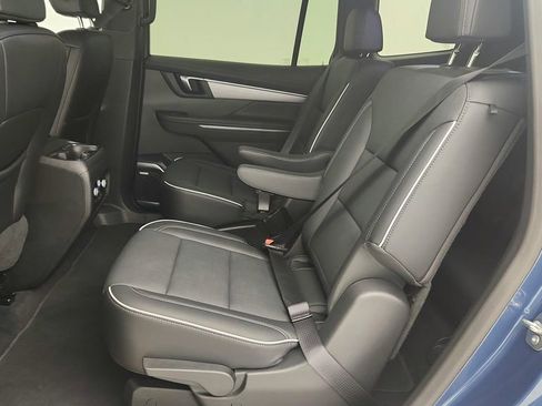 Certified 2025 Buick Enclave Preferred image 25