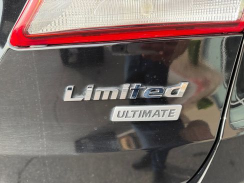 Used 2019 Hyundai Santa Fe XL image 24