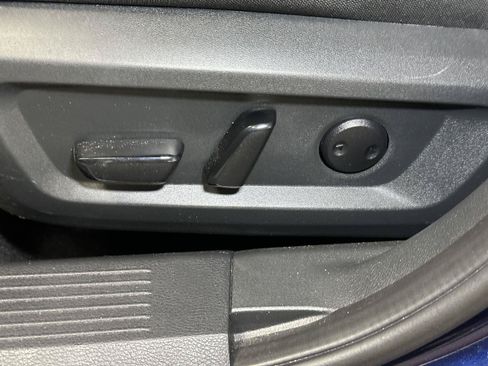 Used 2026 Nissan Rogue SV AWD/4WD image 23