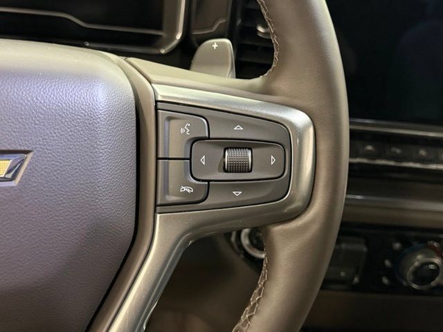 Used 2025 Chevrolet Silverado 1500 LTZ w/ LTZ Premium Package AWD/4WD image 15