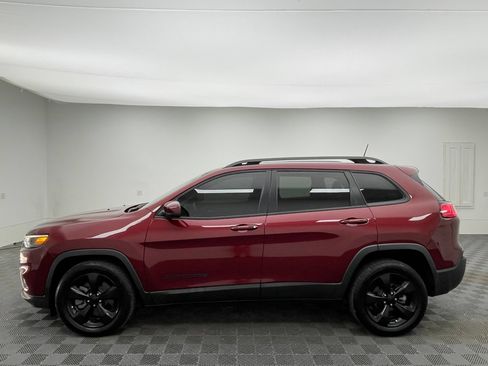 Used 2021 Jeep Cherokee Latitude Plus FWD image 11
