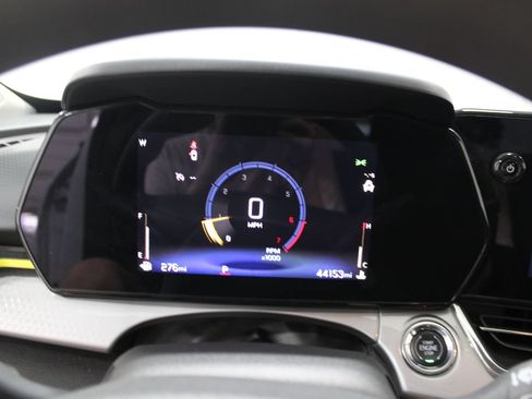 Used 2025 Chevrolet Trax LT FWD image 37