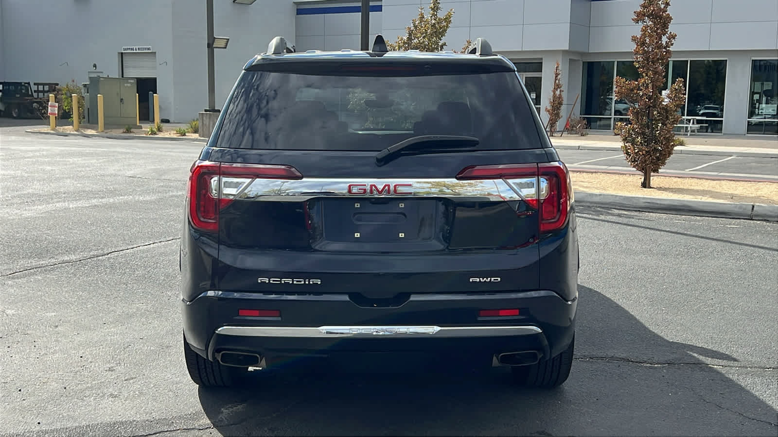 Used 2022 GMC Acadia Denali w/ Denali Ultimate Package AWD/4WD image 6